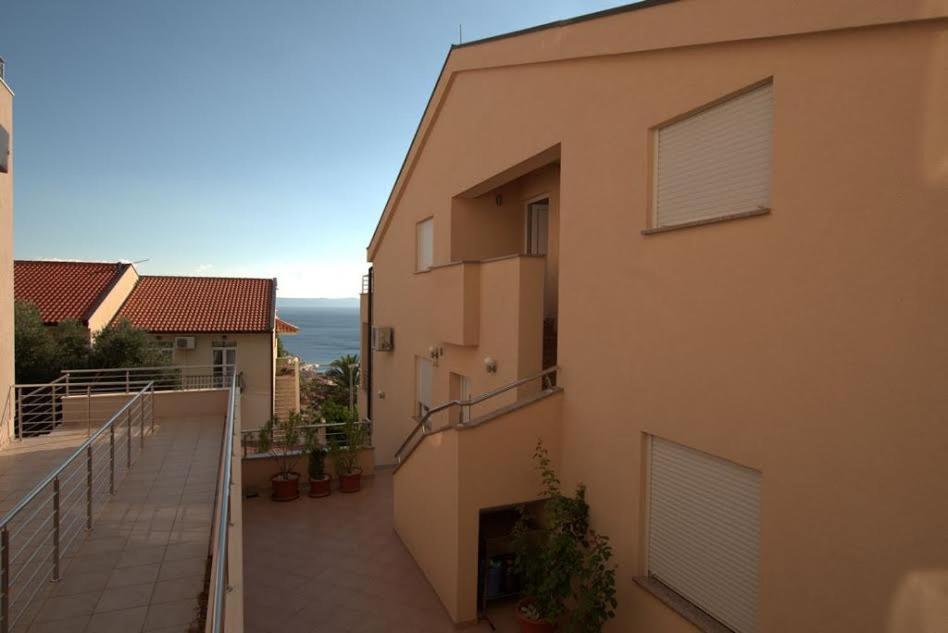 Antonia * Makarska
